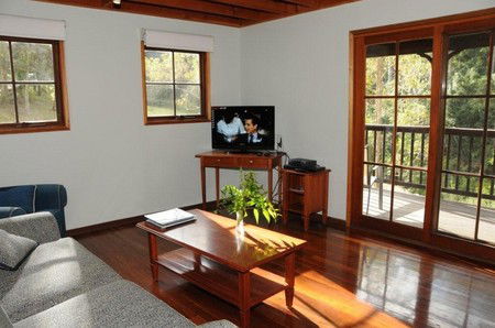 Hookes Creek Forest Retreat - Sydney 4u 3