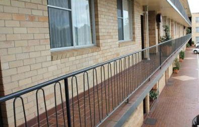 AZA Motel - Sydney 4u 0