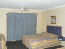 Bushland Beach Tavern - Accommodation Sydney 1