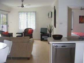 Port Douglas Outrigger Apartments - Accommodation Sydney 4