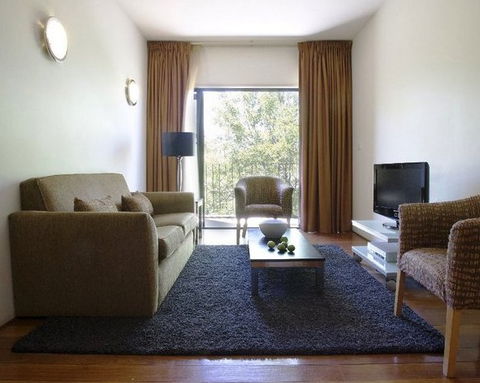The York Canberra - Sydney 4u 4