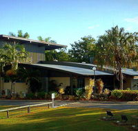 Capricorn Motel  Conference Centre - Sydney 4u