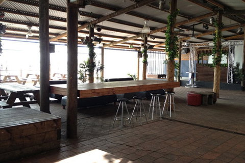 Beachcomber Hotel - Accommodation Sydney 3