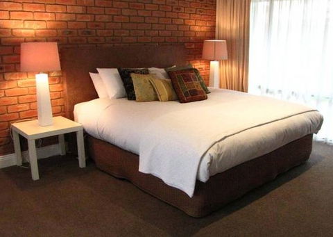 Claerwen Retreat - Sydney 4u 2