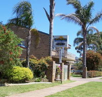Beachfront Units Merimbula - Sydney 4u