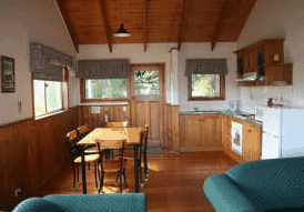 Daysy Hill Country Cottages - Sydney 4u 4