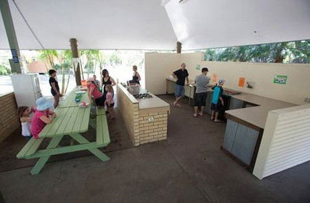 Bonny Hills Caravan Park - Sydney 4u 0