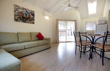 Bonny Hills Caravan Park - Sydney 4u 3