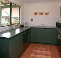 Cocos Beach Bungalows - Accommodation Sydney
