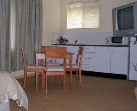Neds Bed Horse O Tel - Sydney 4u 3