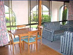 Del Costa Holiday Villas - Accommodation Sydney 1