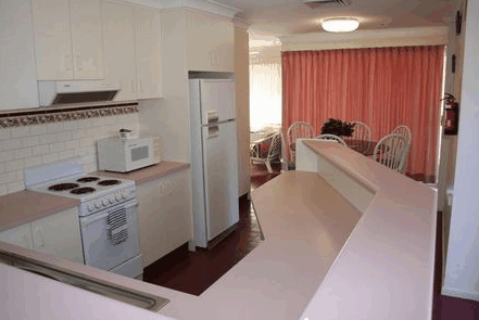 Clifford Park Holiday Motor Inn - Accommodation Sydney 3