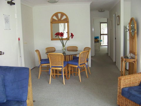 Old Burleigh Court Holiday Apartments - Accommodation Sydney 2