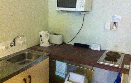 Peninsular Apartment Hotel - Sydney 4u 3