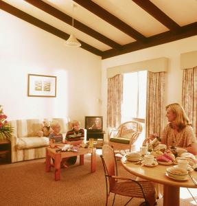 West Beach Lagoon - Accommodation Sydney 3