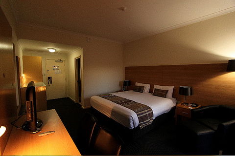 Country Comfort Inter City Perth Hotel & Apartments - Sydney 4u 4