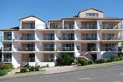 Whitecaps Holiday Apartments - Accommodation Sydney 0