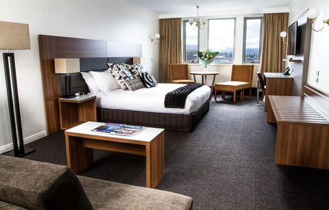 Lenna Of Hobart - Sydney 4u 5