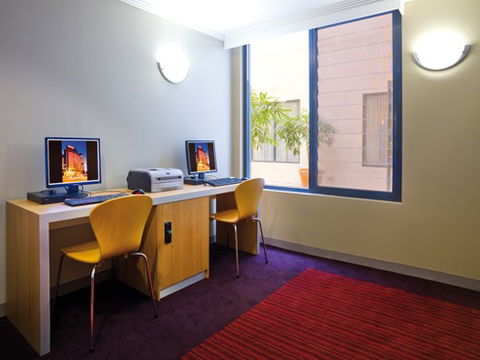 Travelodge Phillip Street - Sydney 4u 5