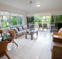 Driftwood Mantaray On Macrossan - Accommodation Sydney