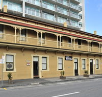 Hotel Tivoli - Sydney 4u