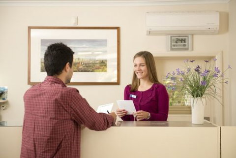 Golden Chain Welcome Inn 277 - Accommodation Sydney 0