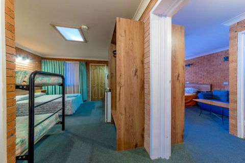 Sapphire Palms Motel - Sydney 4u 5