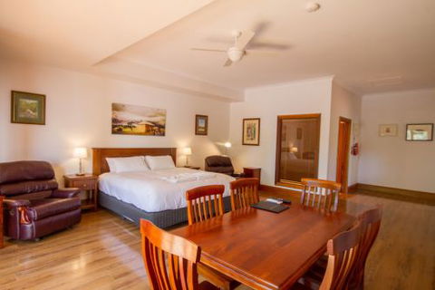 JV Jones Pty Ltd - Accommodation Sydney 1