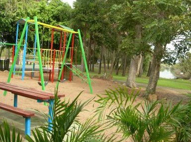 Lanis Holiday Island - Sydney 4u 4
