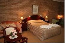 Deer Park Motor Inn - Accommodation Sydney 2