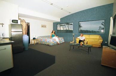 Beach House Mollymook - Sydney 4u 3