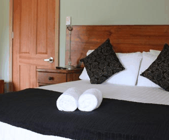 Tullah Lakeside Chalets - Sydney 4u