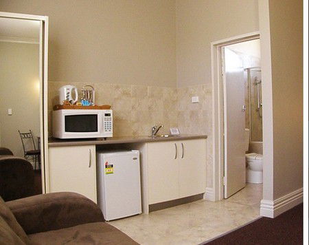 Best Western Silver Haven Motor Inn - Accommodation Sydney 0