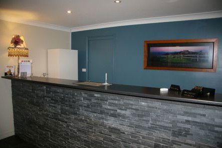 Comfort Inn Lake Macquarie - Sydney 4u 1