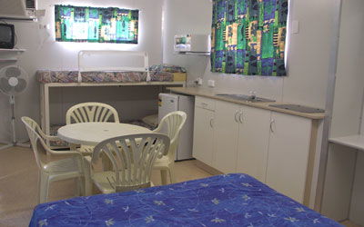 Blue Dolphin Caravan Park And Holiday Village - Sydney 4u 1