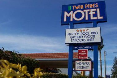 Twin Pines Motel - Sydney 4u 3