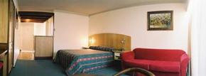 Quality Inn The Willows - Sydney 4u 1