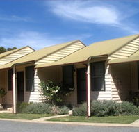 The Village Cabins - Sydney 4u