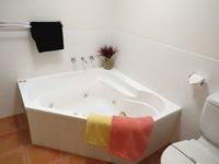 Crown Apartments Merimbula - Sydney 4u 5