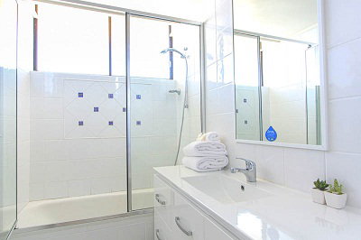 Seacrest Beachfront Holiday Apartments - Accommodation Sydney 0