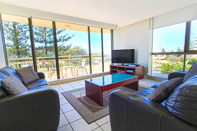 Seacrest Beachfront Holiday Apartments - Accommodation Sydney 3