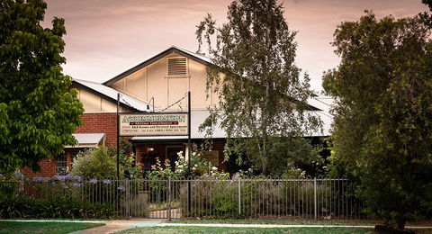 Millies Guesthouse & Serviced Apartments - Accommodation Sydney 0