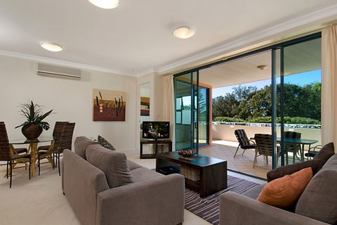 Santorini On Mudjimba - Accommodation Sydney 2