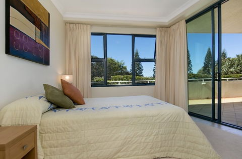 Santorini On Mudjimba - Accommodation Sydney 5