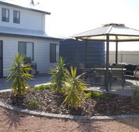 The Harbour View at North Shores Wallaroo - Sydney 4u