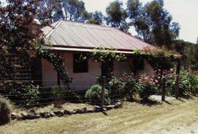 Settlers Cottage - Accommodation Sydney 0