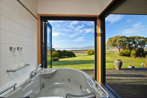 Coastal View Cabins - Sydney 4u 1
