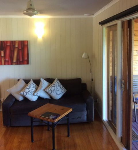Coastal View Cabins - Sydney 4u 7