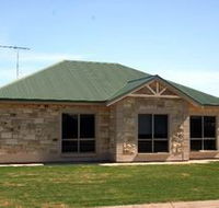 Juno Court Holiday Retreat - Accommodation Sydney
