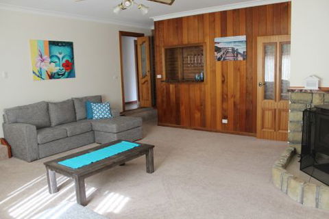 Tomakin Beach House - Accommodation Sydney 8